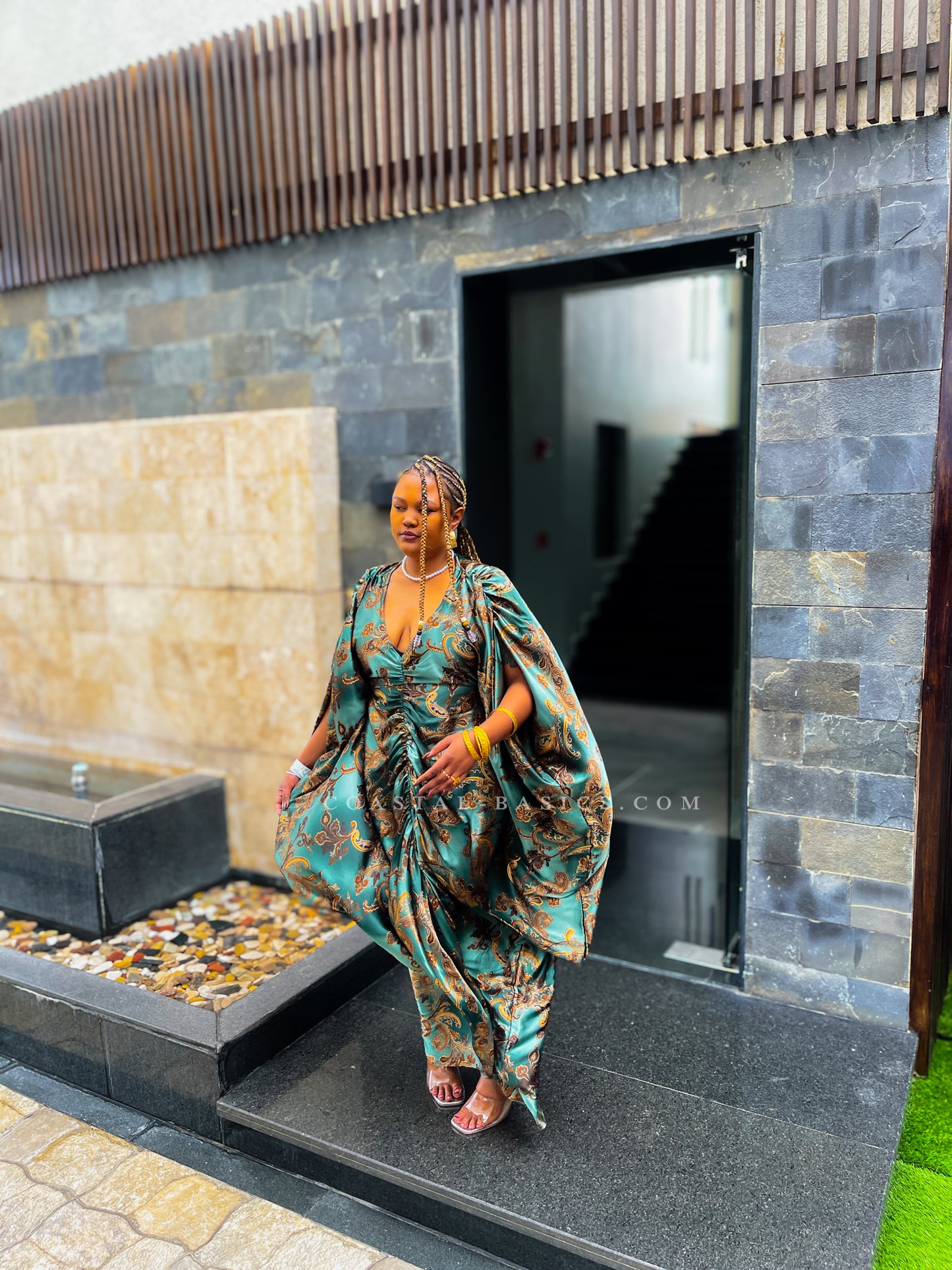 Enzi Middle Gathers Kaftan